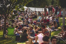 picnics on the lawn